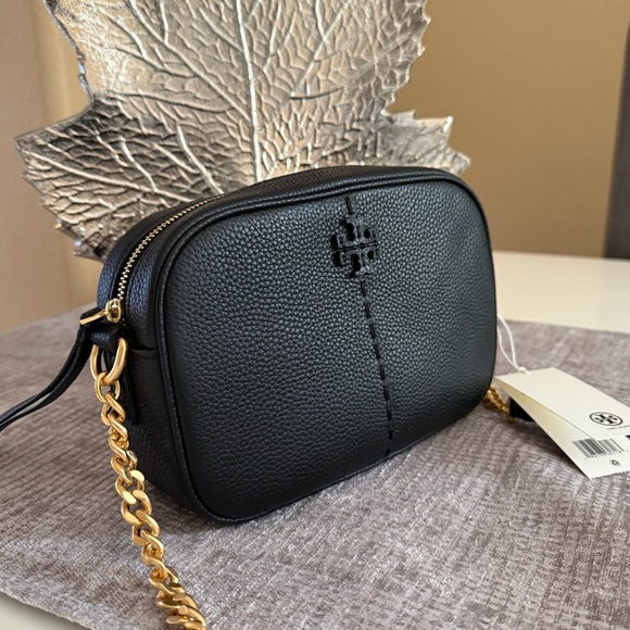 NWT Tory Burch Black MCGRAW CAMERA Crossbody Bag with Gold Chain - Picture 1 of 15